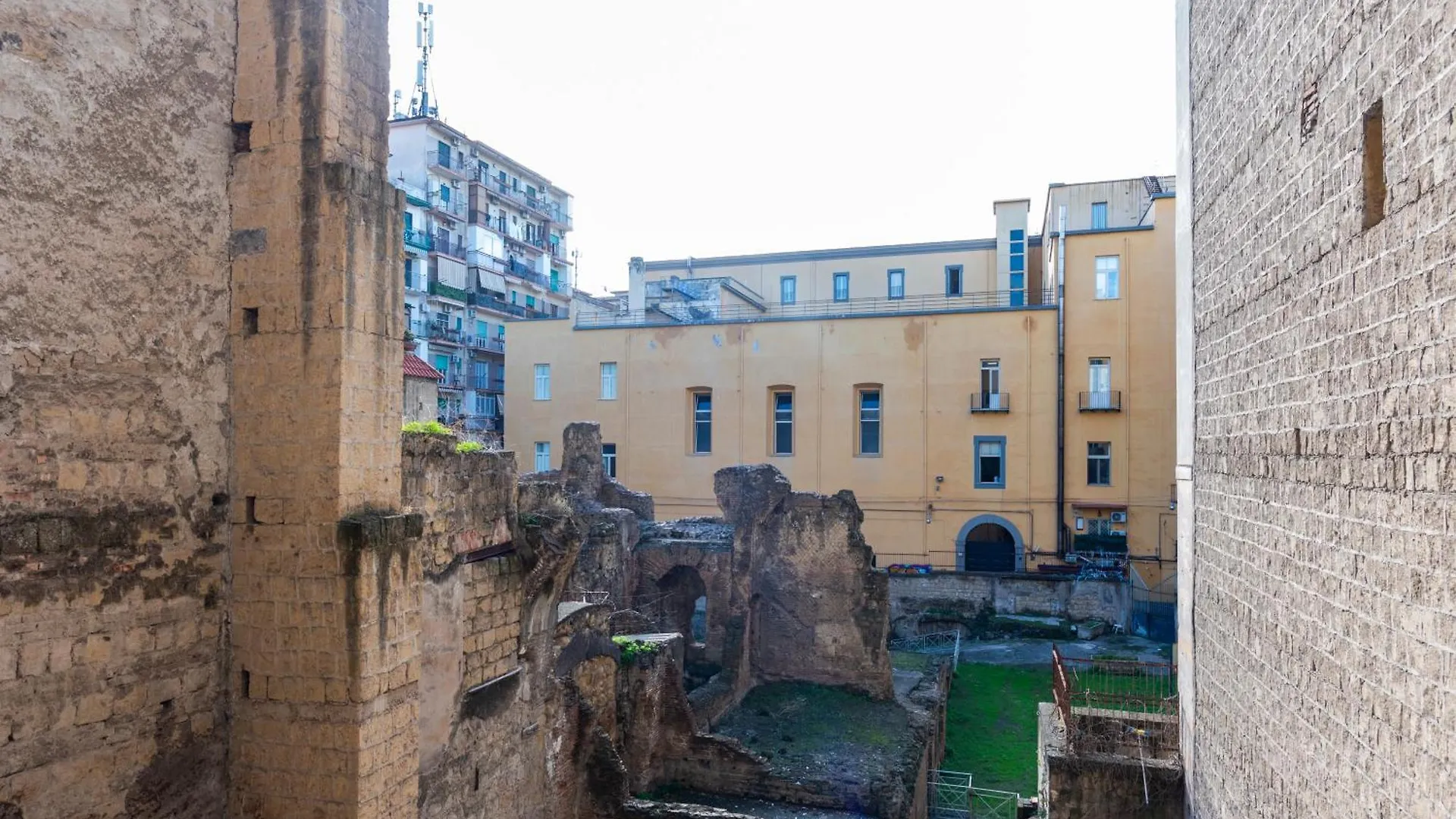 Napoli Centro Dm Apartment Italy