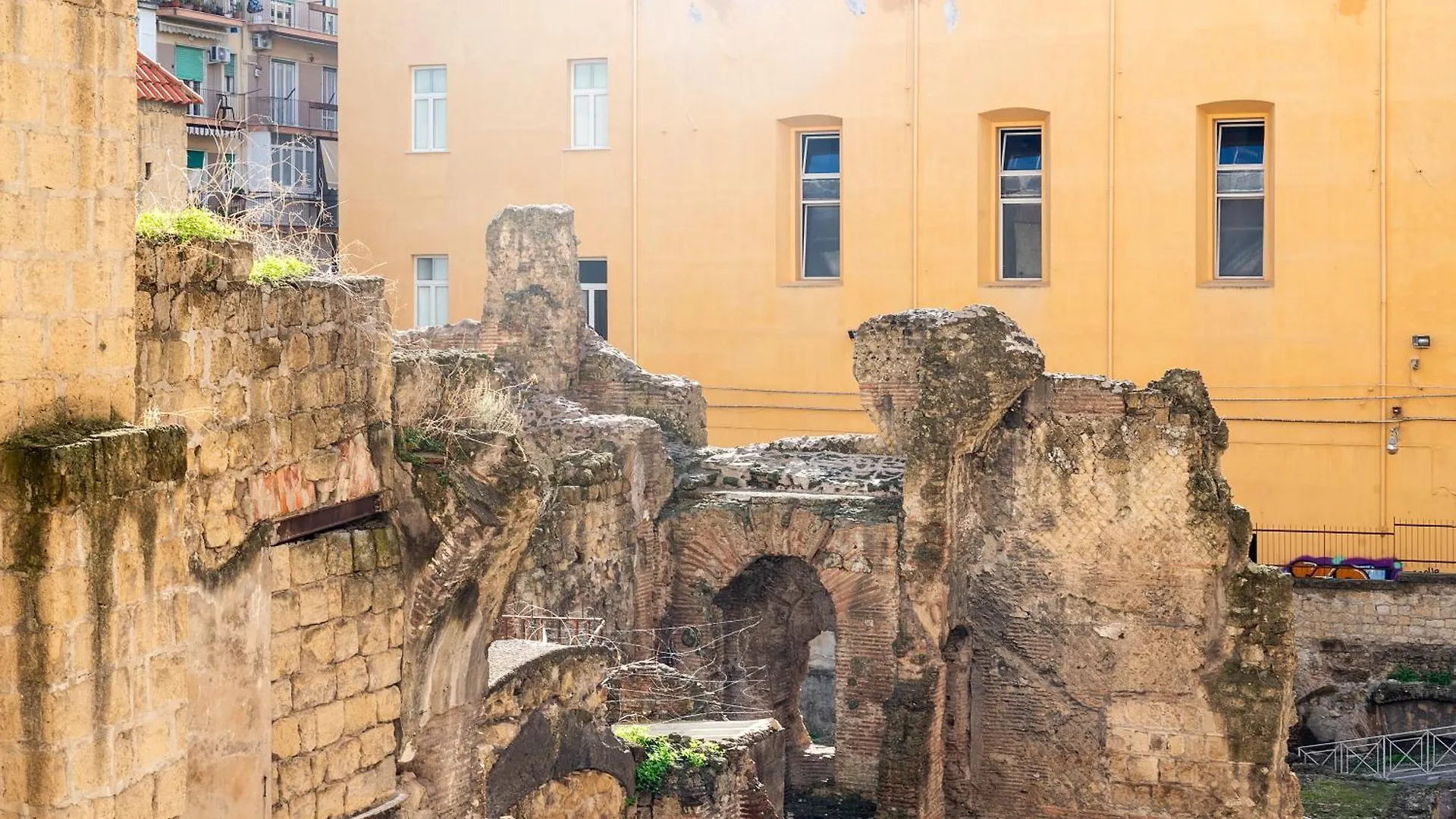 Napoli Centro Dm Apartment  Naples